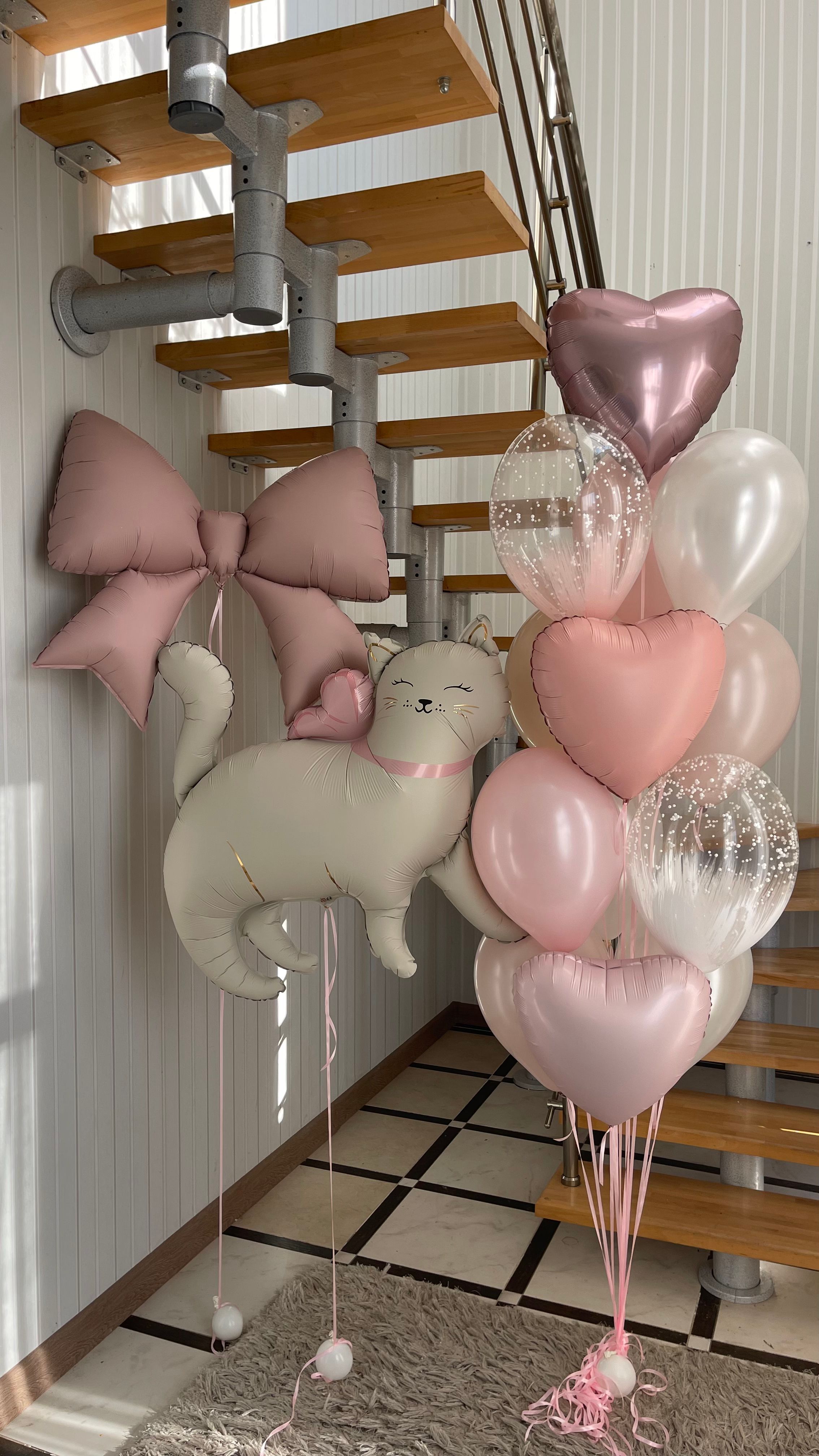 Кошечка с бантиком