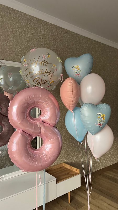 Шары с рисунками цветов